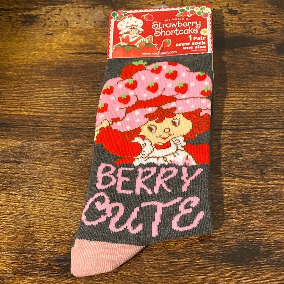 Accessories - Strawberry Shortcake Crew Socks